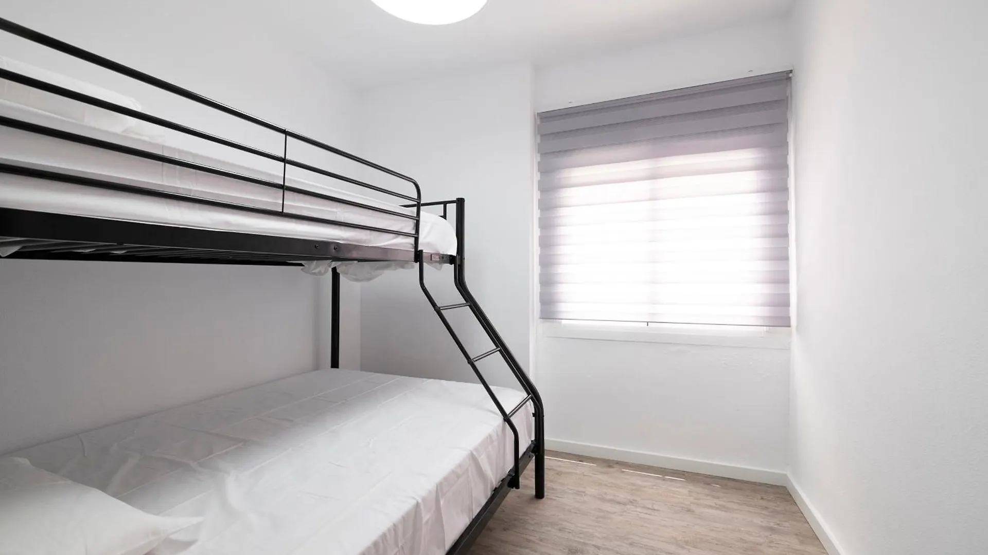 Apartamento Brisamar III En Segunda Linea De Playa Rincón de la Victoria España
